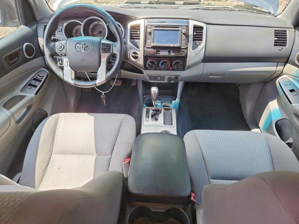 2015 TOYOTA TACOMA Delux Grade