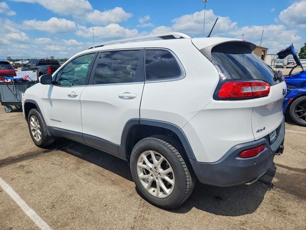 2015 JEEP CHEROKEE LATITUDE 4X4