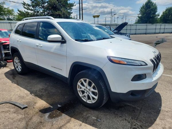 2015 JEEP CHEROKEE LATITUDE 4X4