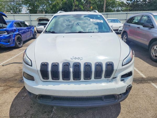 2015 JEEP CHEROKEE LATITUDE 4X4