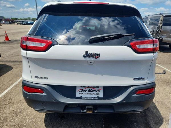 2015 JEEP CHEROKEE LATITUDE 4X4