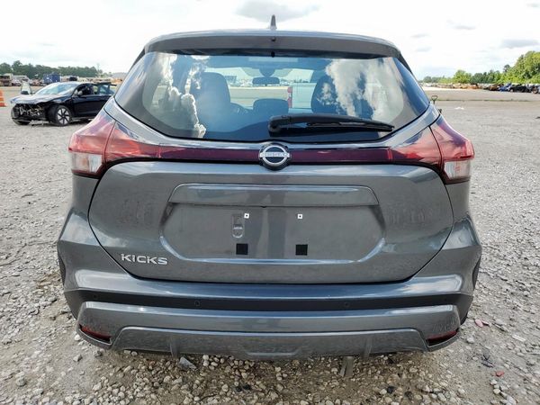 2022 NISSAN KICKS S