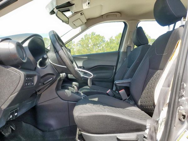 2022 NISSAN KICKS S