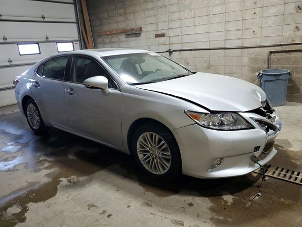 2014 LEXUS ES