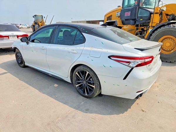 2020 TOYOTA CAMRY XSE