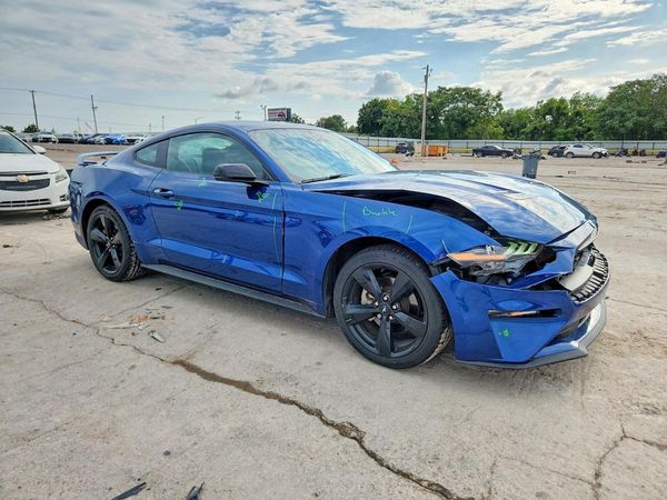 2022 FORD MUSTANG I4 Coupe