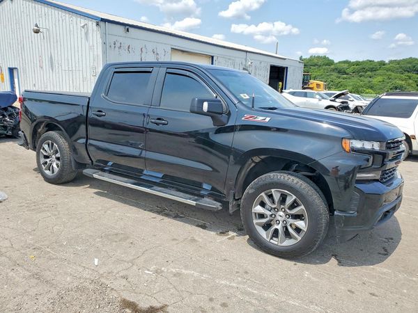 2022 CHEVROLET SILVERADO RST
