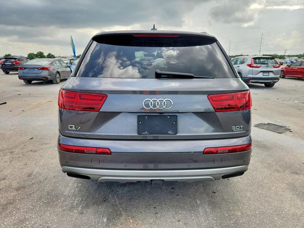 2018 AUDI Q7