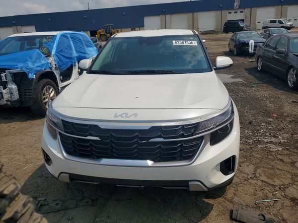 2024 KIA SELTOS LX