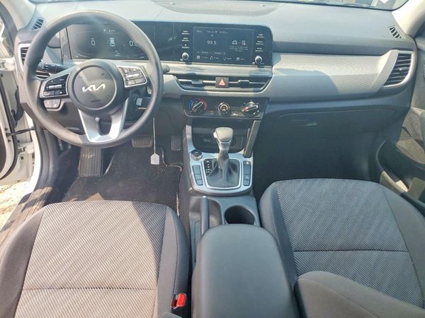 2024 KIA SELTOS LX