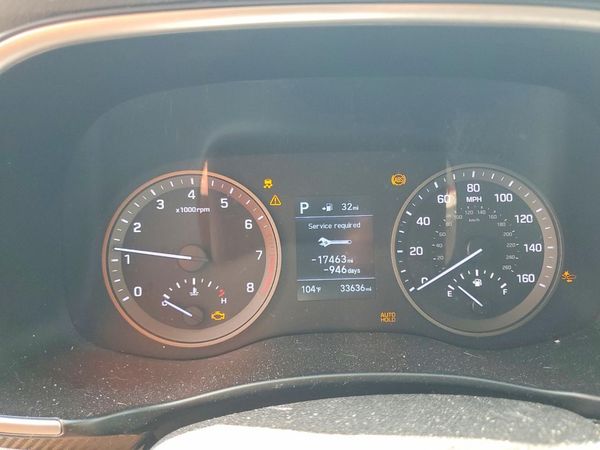 2021 HYUNDAI TUCSON SE