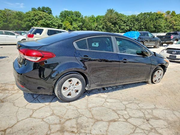2018 KIA FORTE LX Base