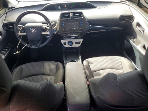 2016 TOYOTA PRIUS One/Two