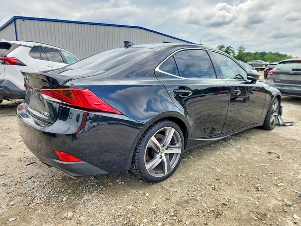 2018 LEXUS IS
