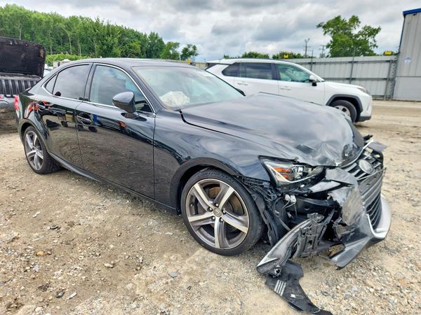 2018 LEXUS IS