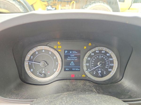 2022 HYUNDAI VENUE SEL & Limited