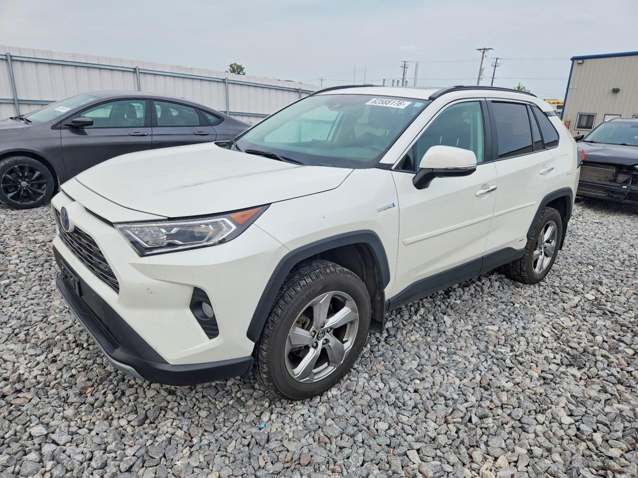 2020 TOYOTA RAV4 Limited HV