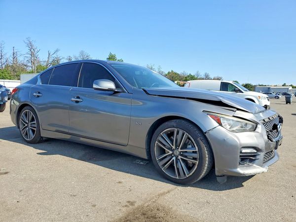 2017 INFINITI Q50