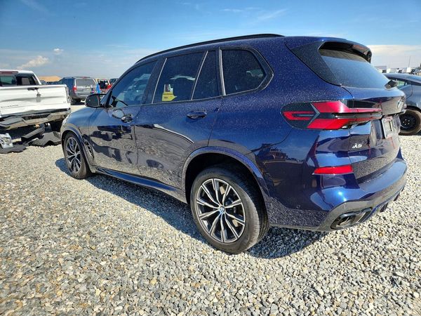 2025 BMW X5 M60i