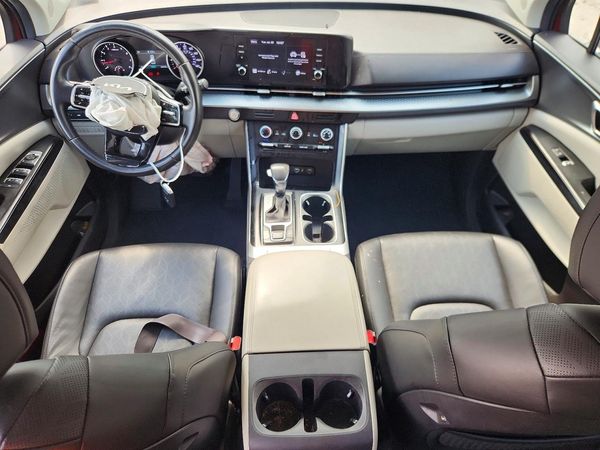 2022 KIA CARNIVAL LX, LX Seat Package
