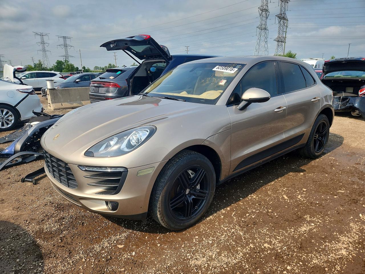 2015 PORSCHE MACAN — Front 3/4
