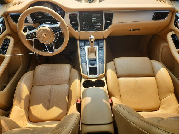 2015 PORSCHE MACAN — CKPT