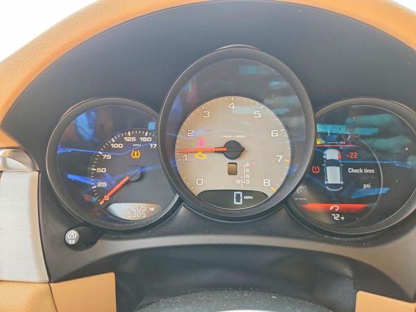 2015 PORSCHE MACAN — ODOM