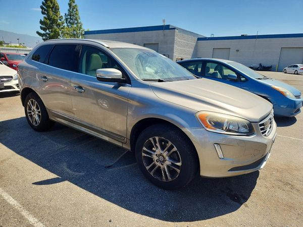 2016 VOLVO XC60