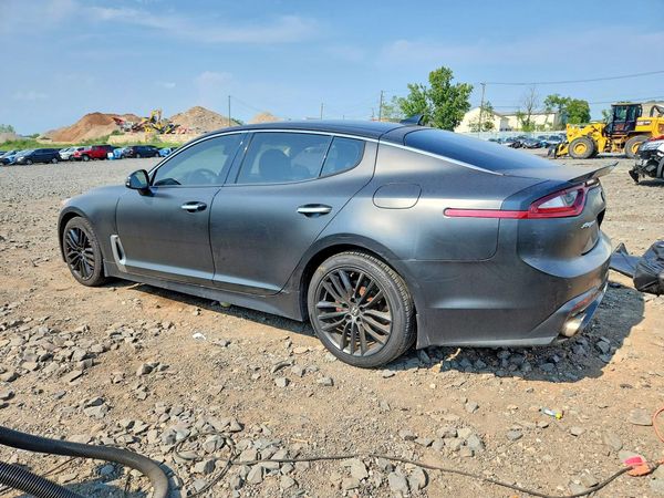 2018 KIA STINGER