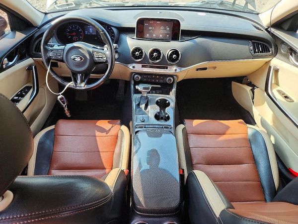 2018 KIA STINGER