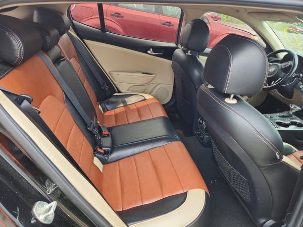 2018 KIA STINGER