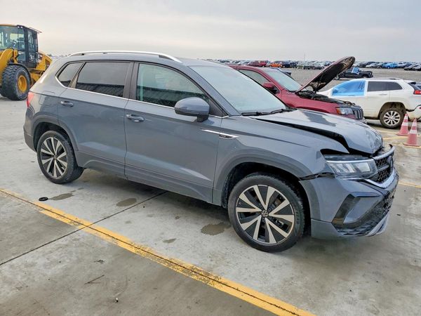 2024 VOLKSWAGEN TAOS