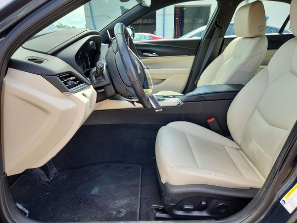 2022 CADILLAC CT4 Luxury+
