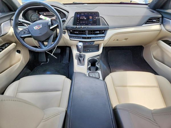 2022 CADILLAC CT4 Luxury+