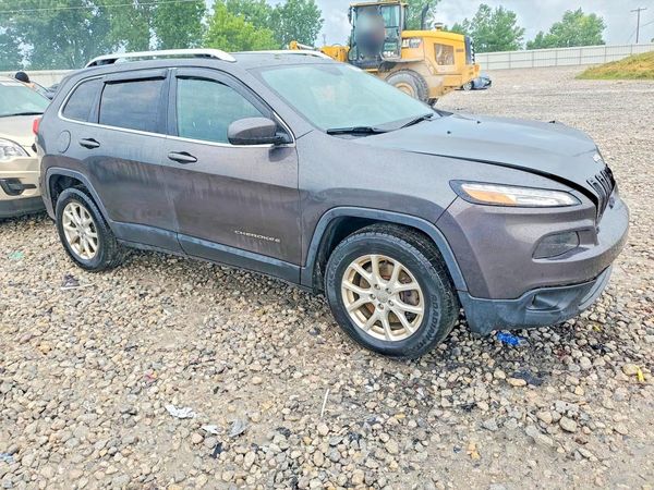 2015 JEEP CHEROKEE LATITUDE 4X4