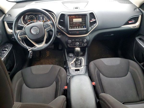 2015 JEEP CHEROKEE LATITUDE 4X4
