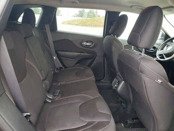 2015 JEEP CHEROKEE LATITUDE 4X4