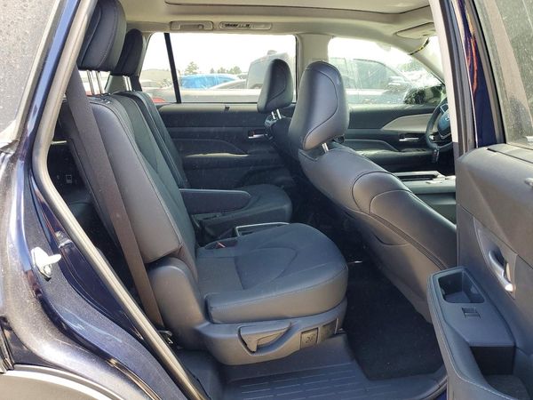 2025 TOYOTA GRAND HIGHLANDER