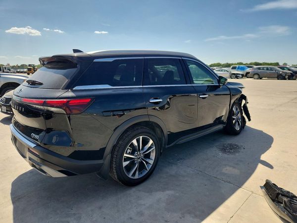 2022 INFINITI QX60 Luxe
