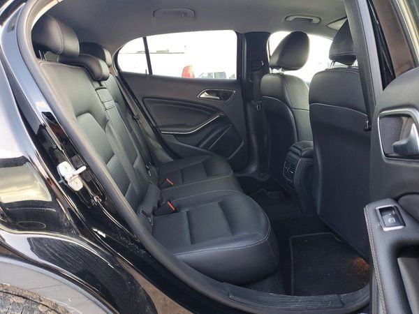 2015 MERCEDES-BENZ GLA GLA250