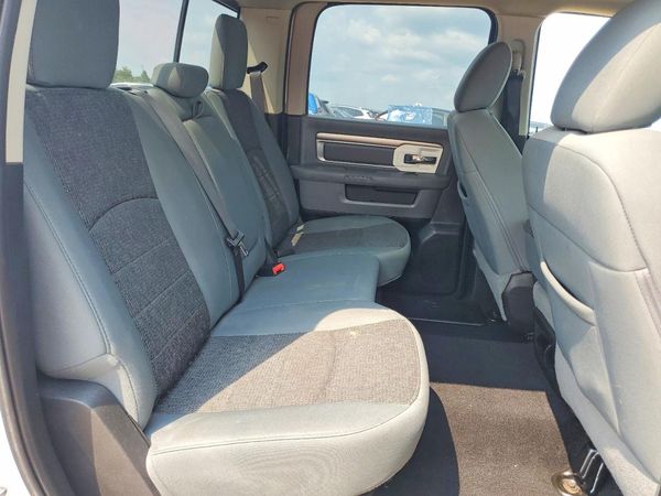 2019 RAM 1500 CLASSIC SLT