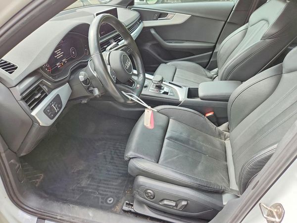 2017 AUDI A4 quattro Premium Plus