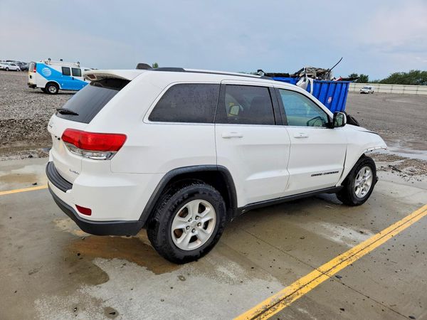 2017 JEEP GRAND CHEROKEE LAREDO 4X2