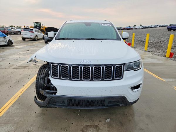 2017 JEEP GRAND CHEROKEE LAREDO 4X2