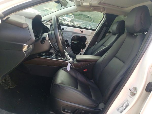 2023 MAZDA CX-30 Premium Package