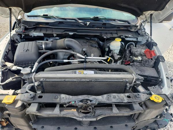 2017 RAM 1500 SLT