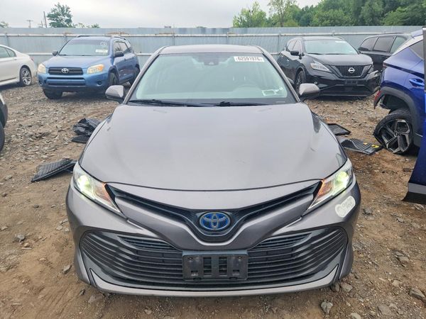 2019 TOYOTA CAMRY