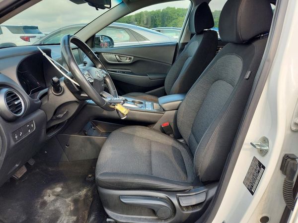 2021 HYUNDAI KONA SEL