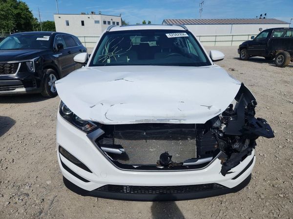 2017 HYUNDAI TUCSON