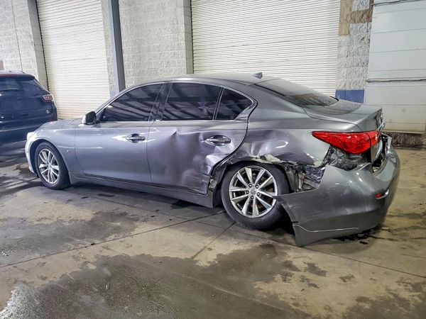 2015 INFINITI Q50 — DSRA